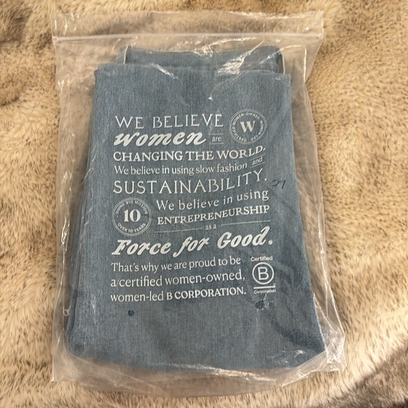 Frank & Eileen Monaghan Jeans - Picture 3 of 11